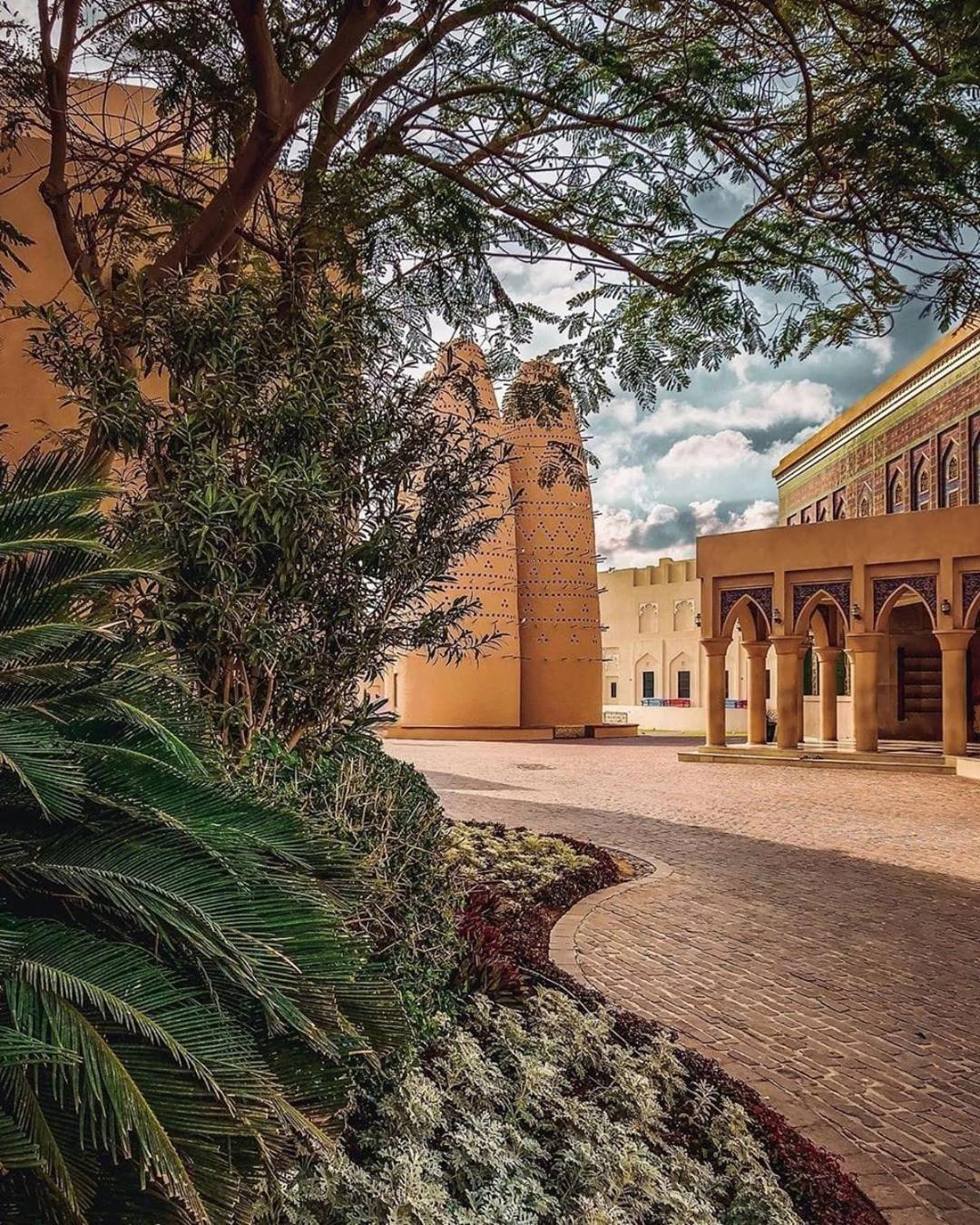 Saraya Palace Hotel Doha Eksteriør bilde